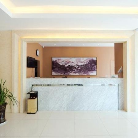 Jinjiang Inn Xianning Yinquan Avenue Hot Spring Hotel Zewnętrze zdjęcie