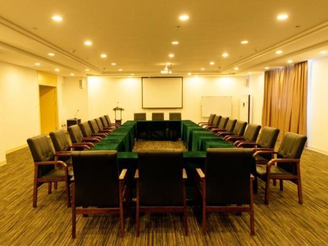 Jinjiang Inn Xianning Yinquan Avenue Hot Spring Hotel Zewnętrze zdjęcie