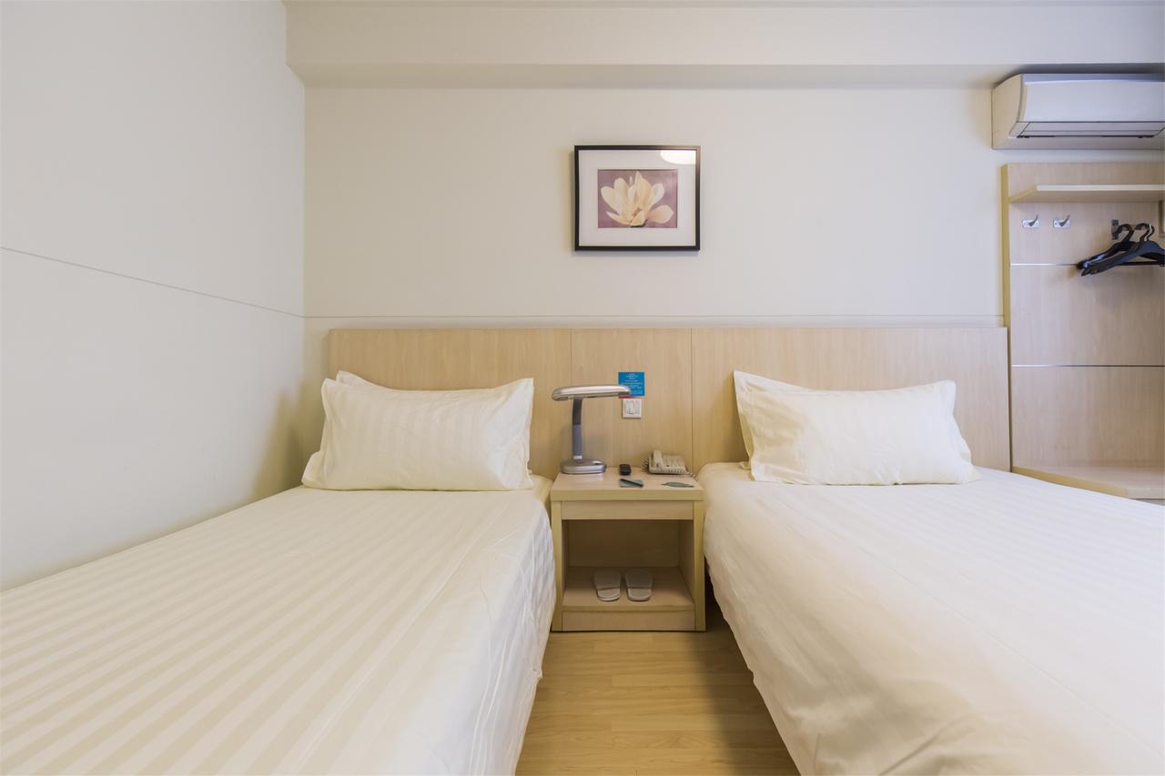 Jinjiang Inn Xianning Yinquan Avenue Hot Spring Hotel Zewnętrze zdjęcie