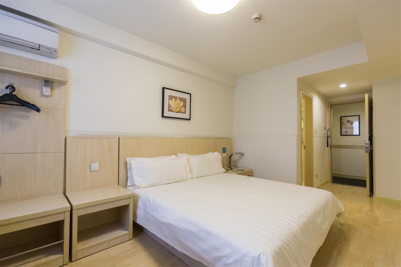 Jinjiang Inn Xianning Yinquan Avenue Hot Spring Hotel Zewnętrze zdjęcie